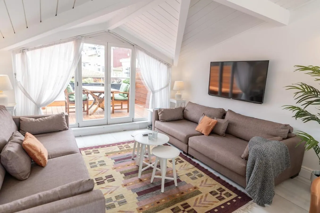 Stylish Duplex In Beyolu With Private Terrace Apartment Istanbul